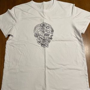 Graphic white tee